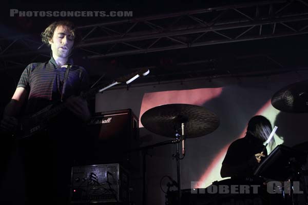 A PLACE TO BURY STRANGERS - 2012-04-15 - PARIS - La Boule Noire - 